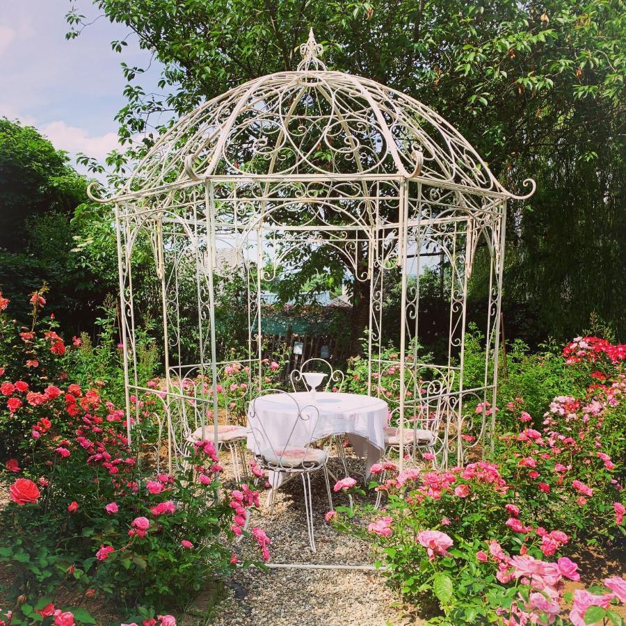 Isabelle'S Rosegarden Otel Beckerich Dış mekan fotoğraf